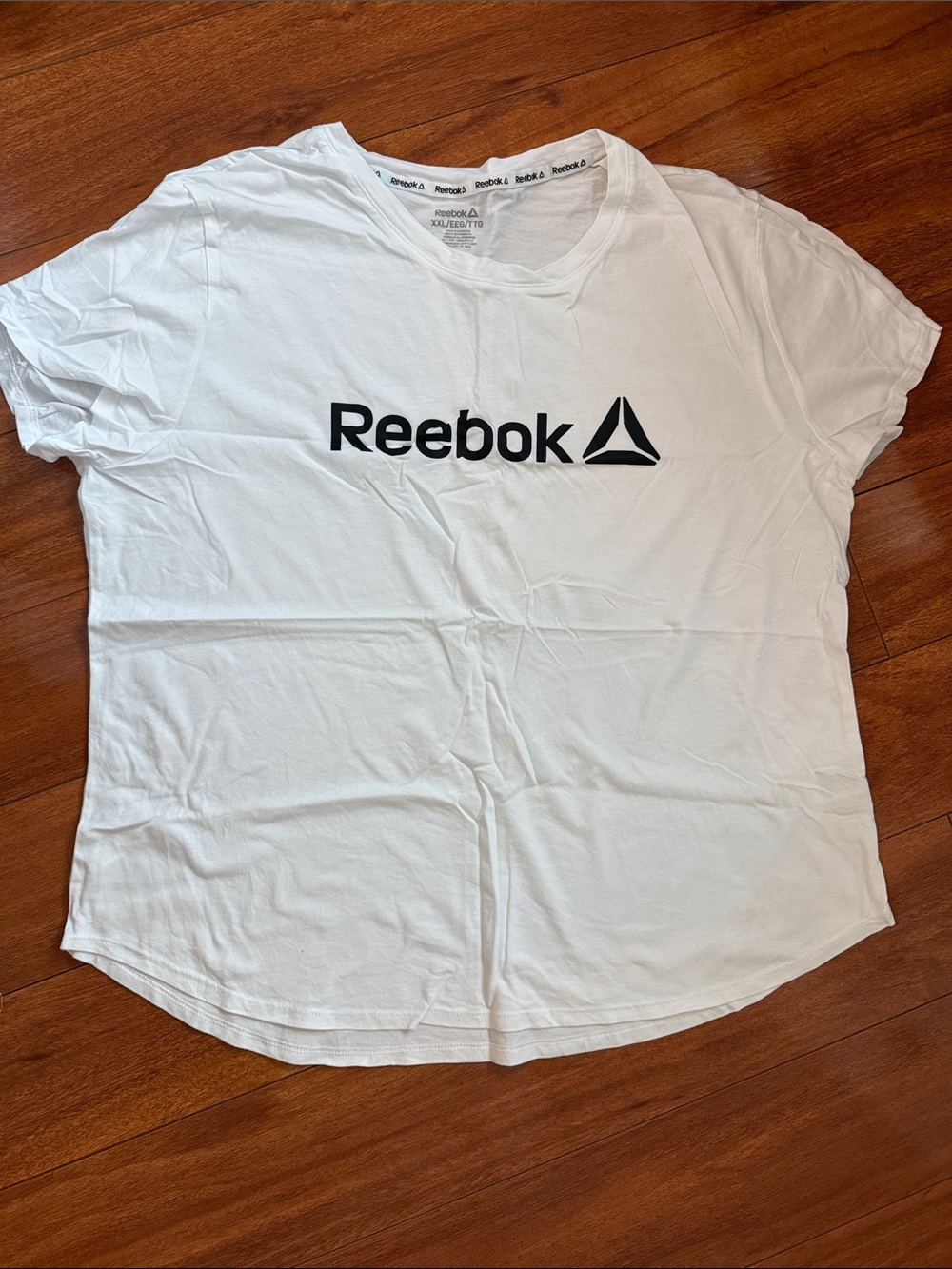 Reebok White Tee with Black Center Logo